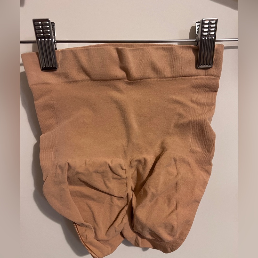 Skims Mid Waist Brief Ochre Small Beige New Shape Wear Panties‎
